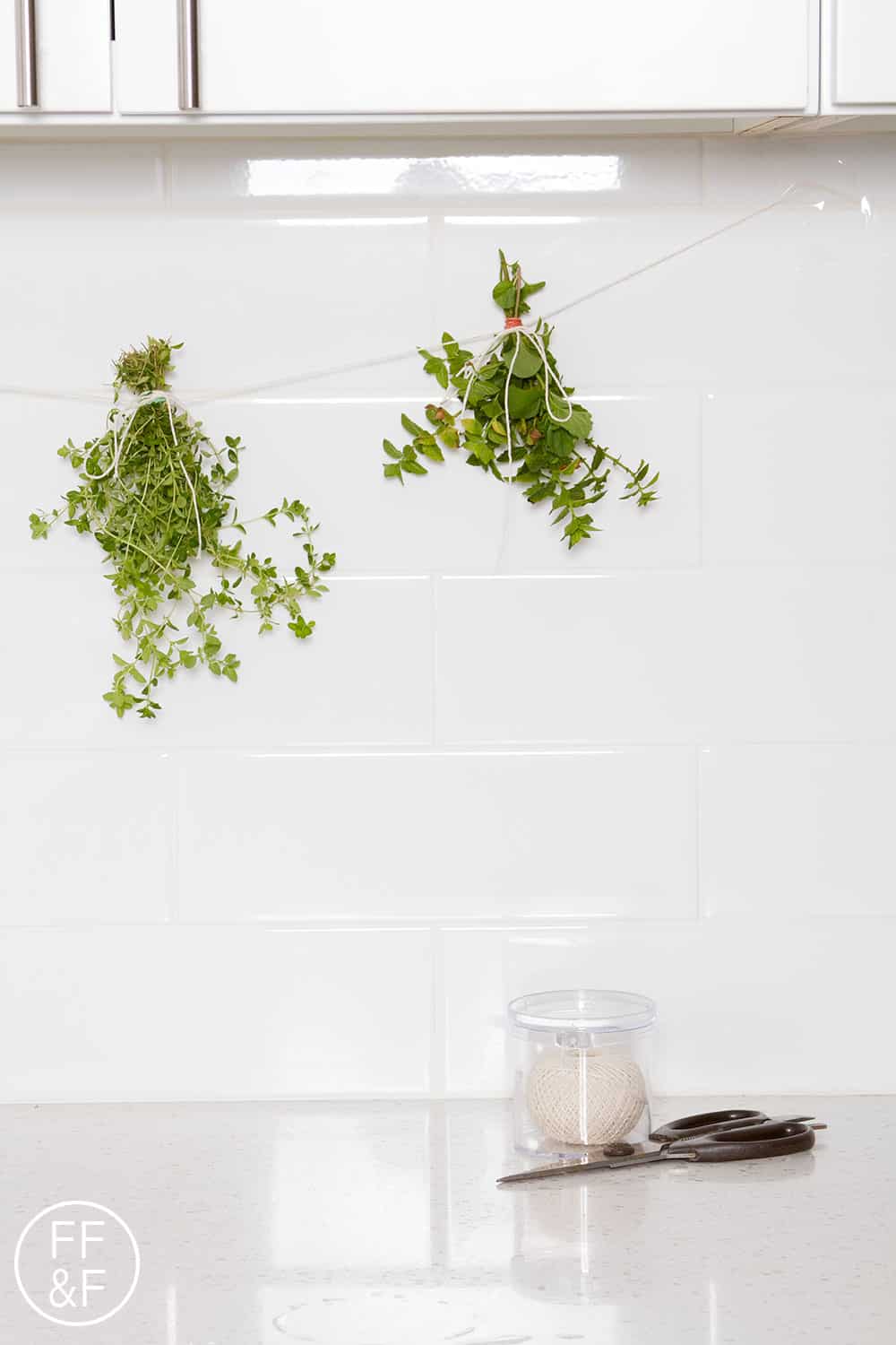 drying herbs, dried herbs, diy, do-it-yourself, lifestyle blog